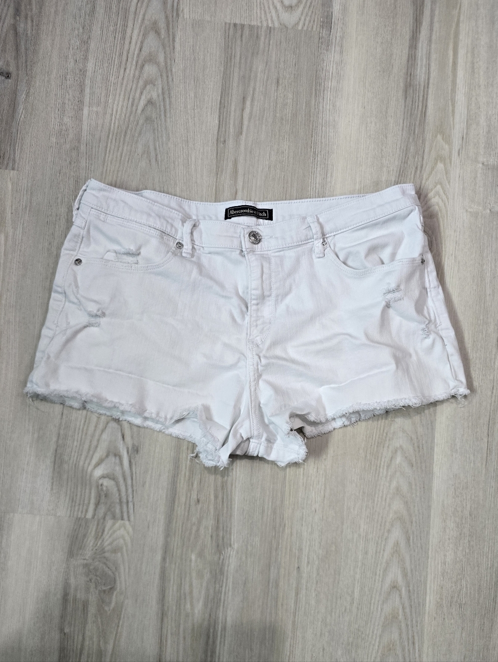 Abercrombie & Fitch White Frayed Denim Shorts 2" Size 32 Small Spots On Back